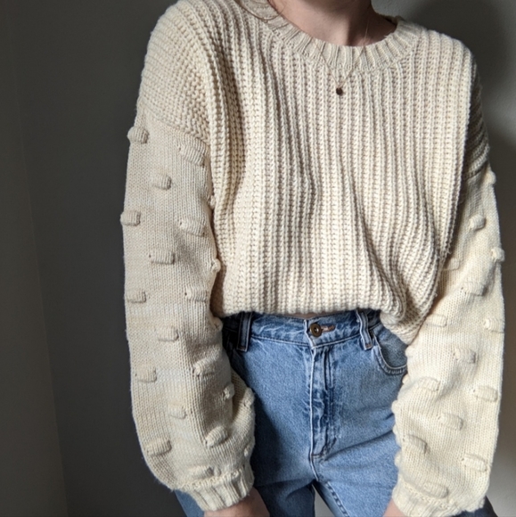 Moon and Madison Cream Knit Bauble Sleeve Cropped Sweater Womens Large L Neutral - Picture 2 of 13